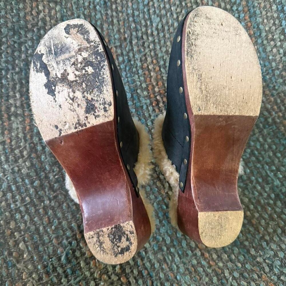 UGG Black Cream Sheepskin Clogs Sz 8 Boho Fur Lined Boho Capsule Sole Needed - Picture 8 of 8